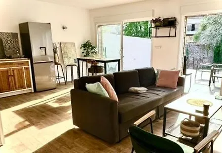 *rivage* Spacieux T2 Rdc Sur Cour:jardin-fibre-netflix-terrasse * Pont-de-Metz